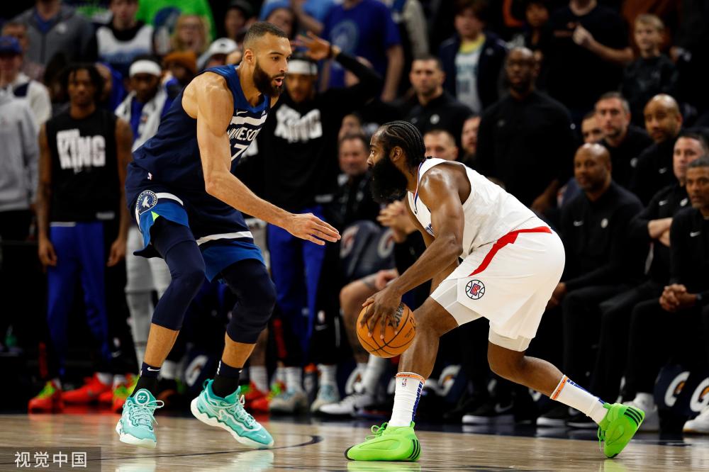 杨以21分 杨以21分