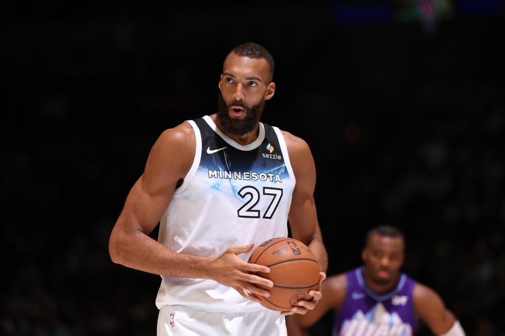 探讨亚冬会 探讨亚冬会