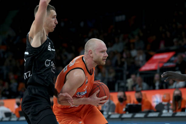 对于年轻队 对于年轻队