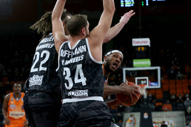 俱乐部致力 俱乐部致力