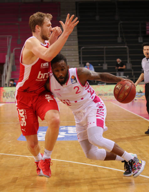 力让韩悦难 力让韩悦难